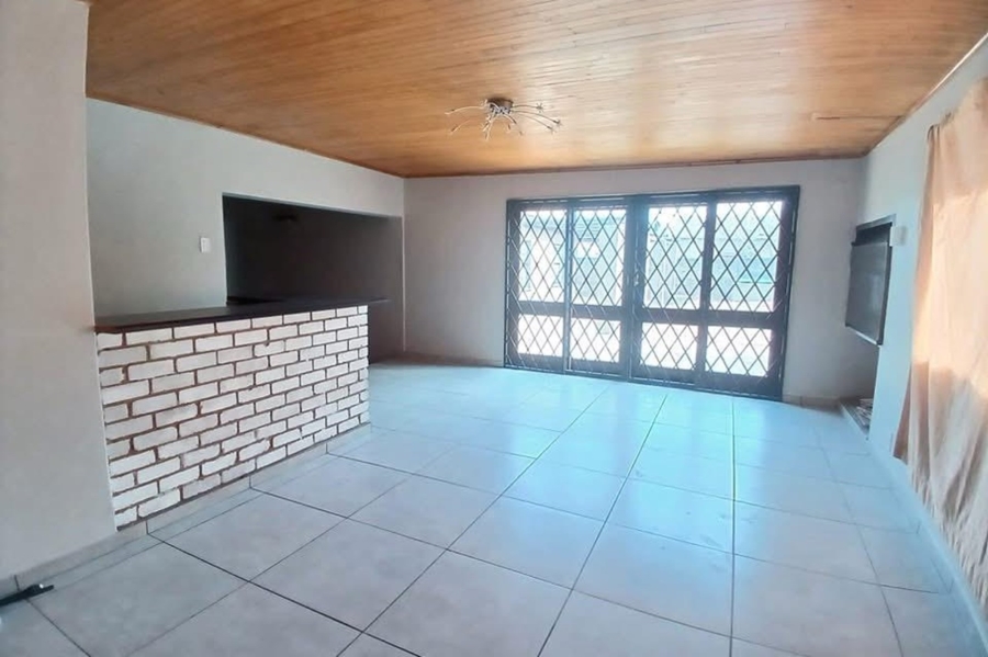 5 Bedroom Property for Sale in Sasolburg Free State